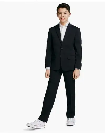 Timeless, polished, and effortlessly refined — this Calvin Klein boys’ 2-piece formal suit set deliv...