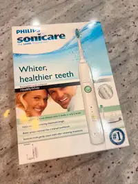 PHILLIPS SONICARE HEALTHY WHITE TOOTHBRUSH, TRAVEL KIT, CHARGER