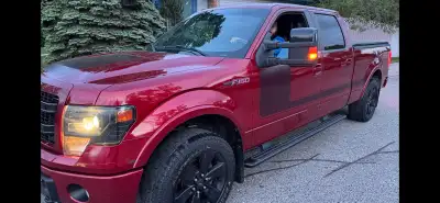 Alberta active single owner, Ford F150 FX four option Sunroof, power seat, power mirror, power foldi...