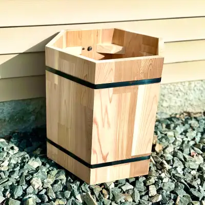 Craftsmanship: Handmade hexagonal barrel using 3/4" finger-joint paneling for a unique touch to your...