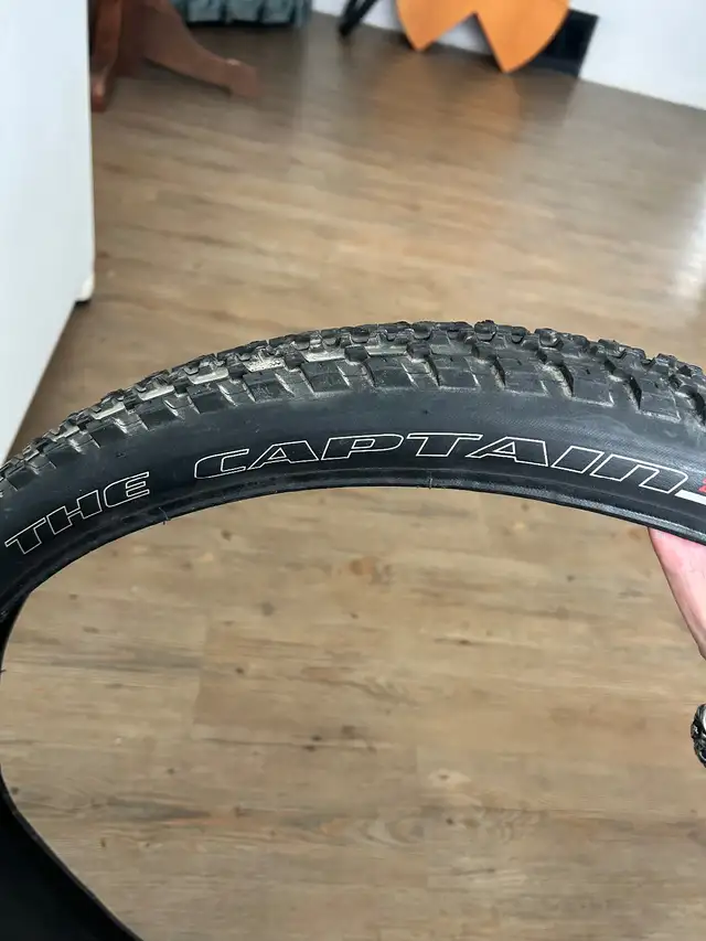 Specialized The Capitain 26x2.0 in Other in London - Image 2