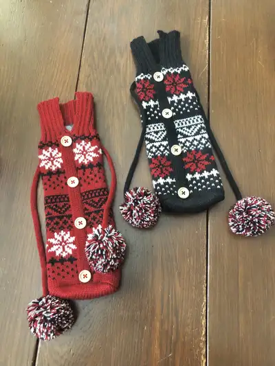 2 Fun Winter Wine Bottle Bag Holder Gift Red White Navy, View more