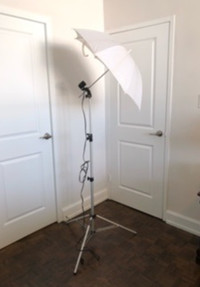 Photographer Translucent Umbrella, light stand with socket