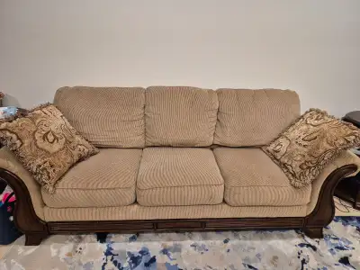 3- seat comfy sofa + 2 cushions, View more
