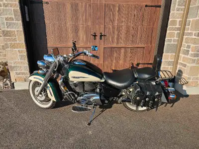 *** le français suit *** Honda Shadow Aero VT1100c 1998 Classic retro style cruiser type Good condit...