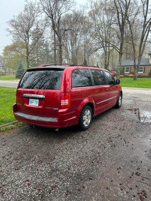 2009 Chrysler Town & Country Touring