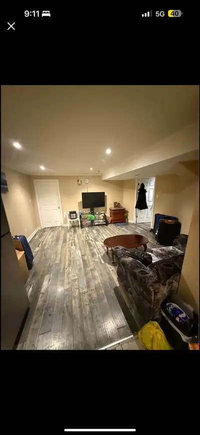 basement room in sharing for girl