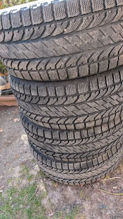 Mint, SUV Tires. Only 6 weeks used. 235/55 R17