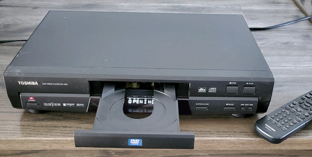 DVD Video player (Toshiba) dans CD, DVD et Blu-ray  à Ouest de l’Île - Image 2