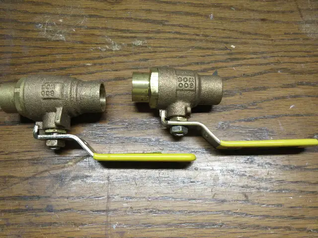 Robinet à bille à souder en laiton forgé 0.5 ou 1 po. Milwaukee in Plumbing, Sinks, Toilets & Showers in City of Montréal - Image 6