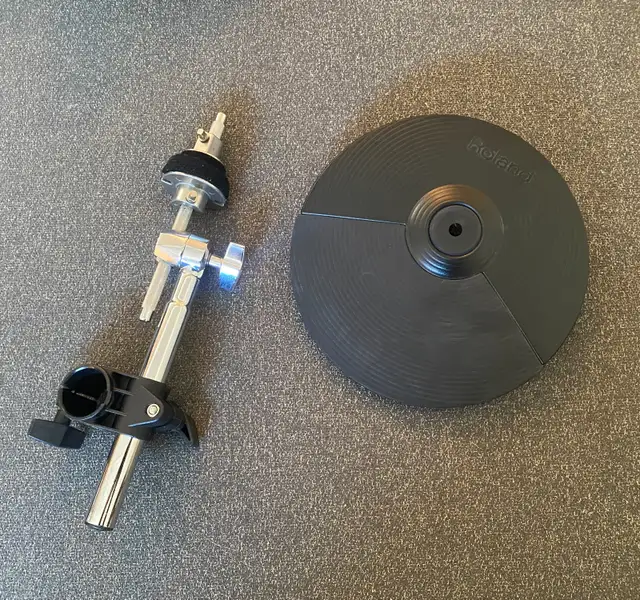 Roland CY5 Electronic Cymbal Pad for Drum Set Hihat Vdrums Crash in Drums & Percussion in Ottawa - Image 2