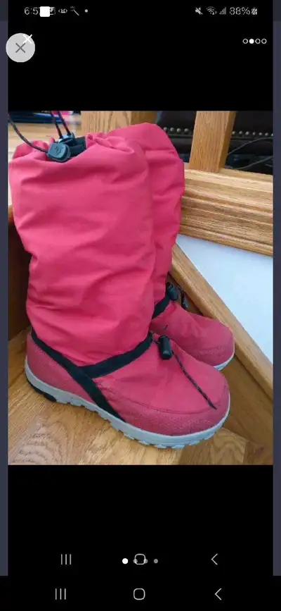 Winter Boots Baffin Size 5/6, View more