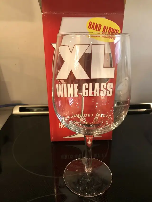 NEW - Clear XL Wine Glass - Holds 1 Full Bottle - Fun gift! in Kitchen & Dining Wares in Ottawa - Image 2
