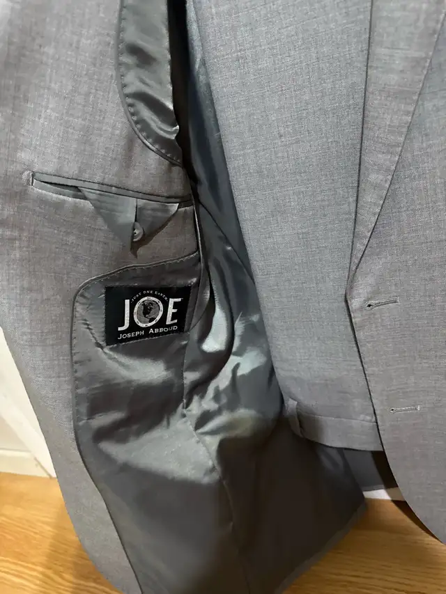 Moores Suit 36S in Men's in Edmonton - Image 4