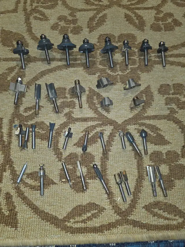 CRAFTSMAN ROUTER AND BITS539347351430113284