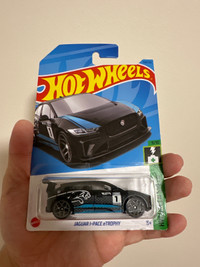 Hot Wheels Jaguar I-Pace eTrophy