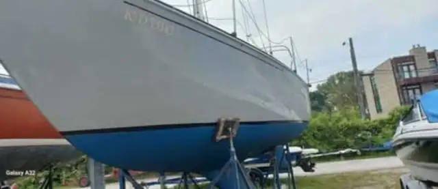 C&C 30 MK 1 sailboat includes a10ft dingy in Sailboats in St. Catharines - Image 10