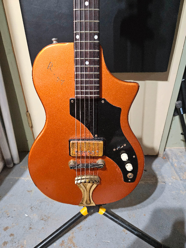 For Sale - National Super 33 (Belmont) 1958 Fire Bronze Electric in Guitars in Miramichi - Image 2