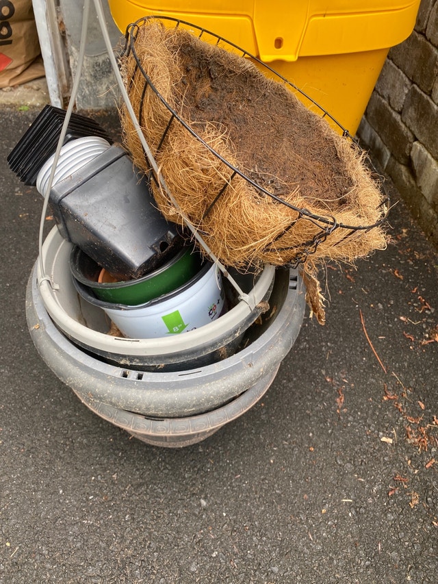 Free flower pots Free Stuff Muskoka Kijiji