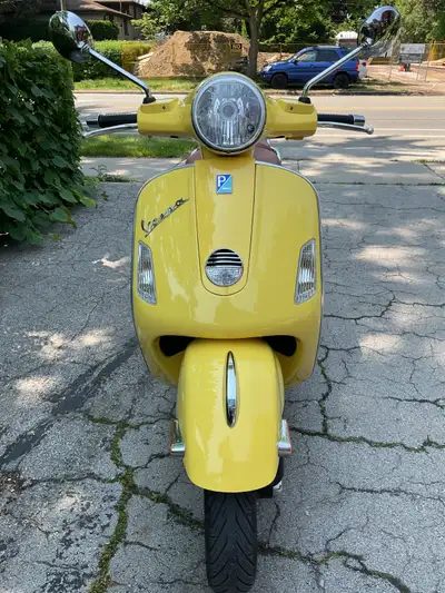 Vespa scooter in very good condition. Very reliable, all maintenance kept up. One owner. Includes: L...