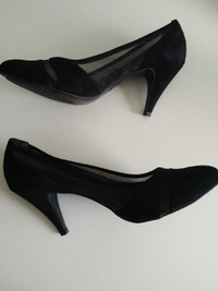 Call It Spring, Black Suede 3in. Heels w Mesh detailing Size 8.5