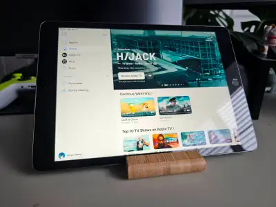 The iPad is in very good condition since it was only lightly used. The Apple Pencil was also very li...