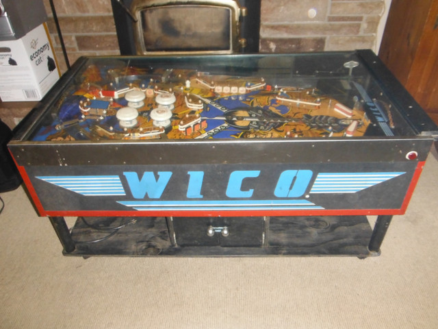 Af-tor Pinball Machine Coffee Table - Works and Plays B.O, in Toys & Games in Markham / York Region