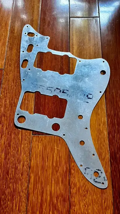 Genuine Fender Jazzmaster AVRI aluminum pickguard shielding. Unused. This genuine Fender thin alumin...