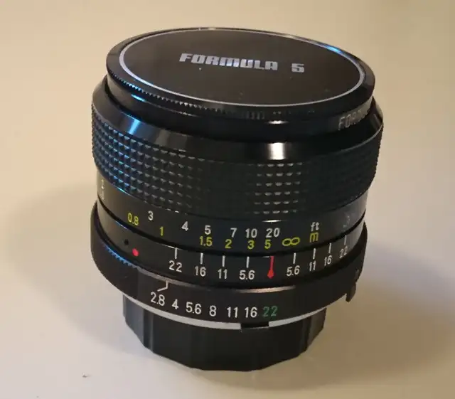 Vintage FORMULA 5 - MC - 28MM F2.8 Camera Focus Lens in Arts & Collectibles in Oshawa / Durham Region - Image 5