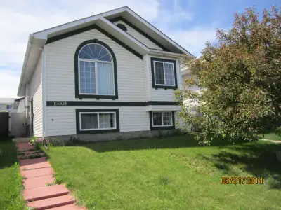 Bi-Level basement suite, 9 minutes walk to LRT (Millrise,SW)
