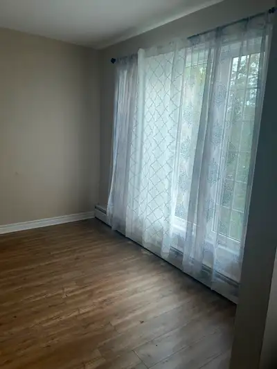 3-Bedroom Condo for Rent – Available Immediately