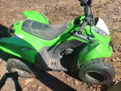 2016 Kawasaki kfx 90 New battery Runs awesome