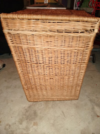 Storage basket 