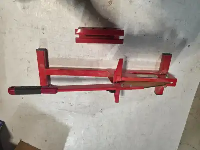 Roberts Laminate Flooring Cutter – Brand New, View more