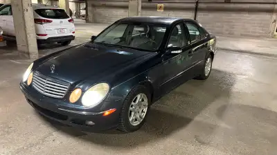 2006 Mercedes-Benz E350 4MATIC Luxury | All-Wheel Drive | Safety | Performance Enjoy the prestige an...