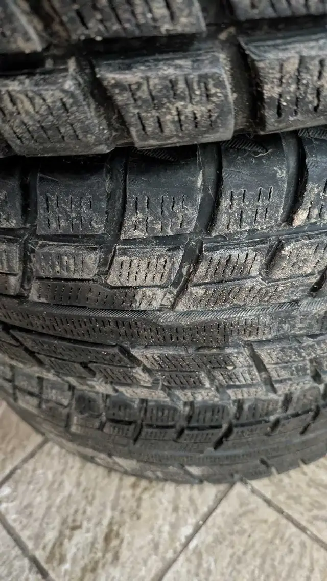 yokohama iceguard 215/65R16 in Tires & Rims in Oakville / Halton Region - Image 5