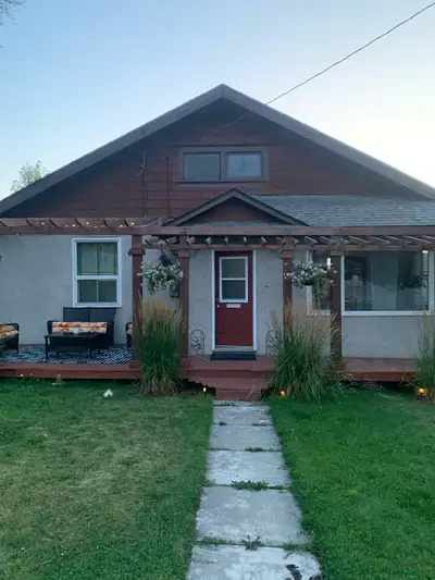This is a four bedroom house with two bedrooms for rent one in the basement that is $800 one on the...