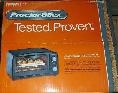 EXTRA LARGE INTERIOR 4 SLICE CAPACITY INCLUDES BAKE PAN & BROIL FUNCTION 15 MINUTE TIMER * PRICED TO...