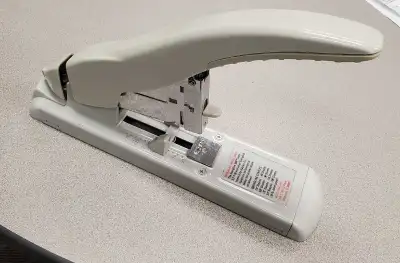 This is for a Swingline Heavy Duty Model 390 Stapler. Adjustable up to 180 sheets. In good used cond...