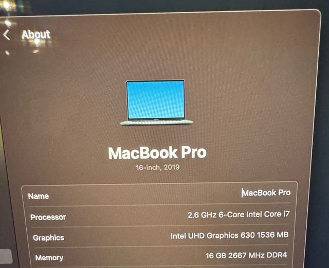 2019 MacBook Pro 16-inch  in Laptops in City of Toronto - Image 4