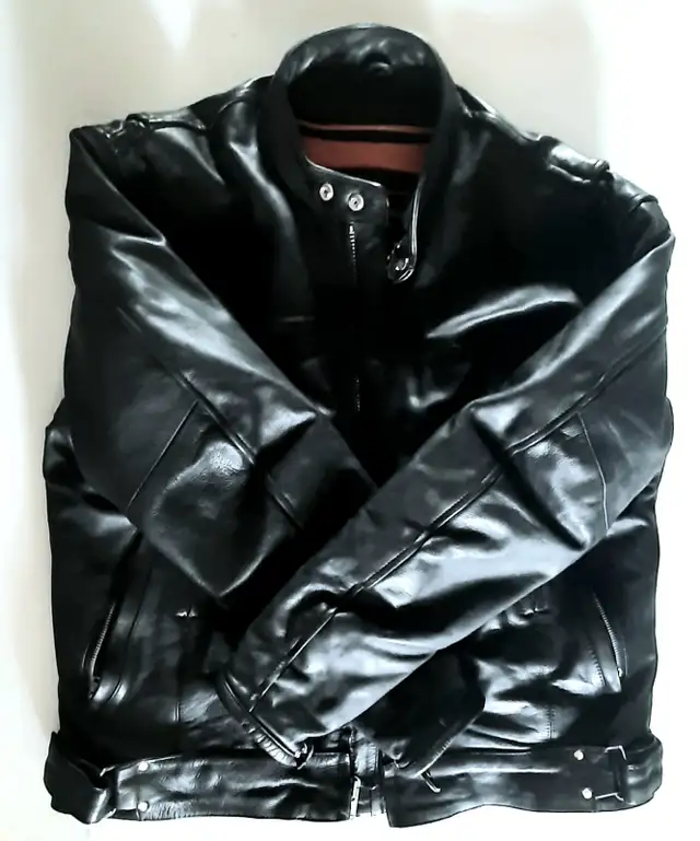 Mens XL Motorcycle Leather Jacket in Men's in Edmonton - Image 8