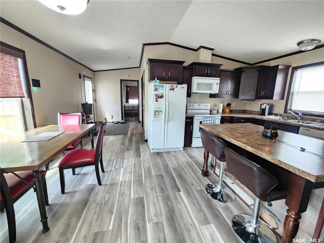 Home for SALE or REMOVAL Weyburn! in Houses for Sale in Regina - Image 2