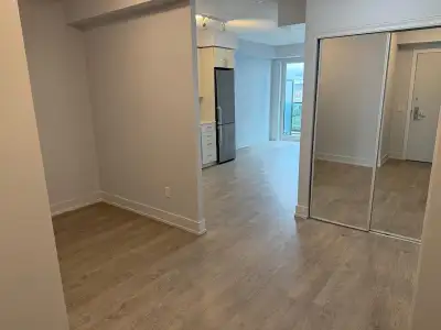 One bedroom plus den condo with one washroom located in 2550 Simcoe St North Oshawa. Neat and clean...