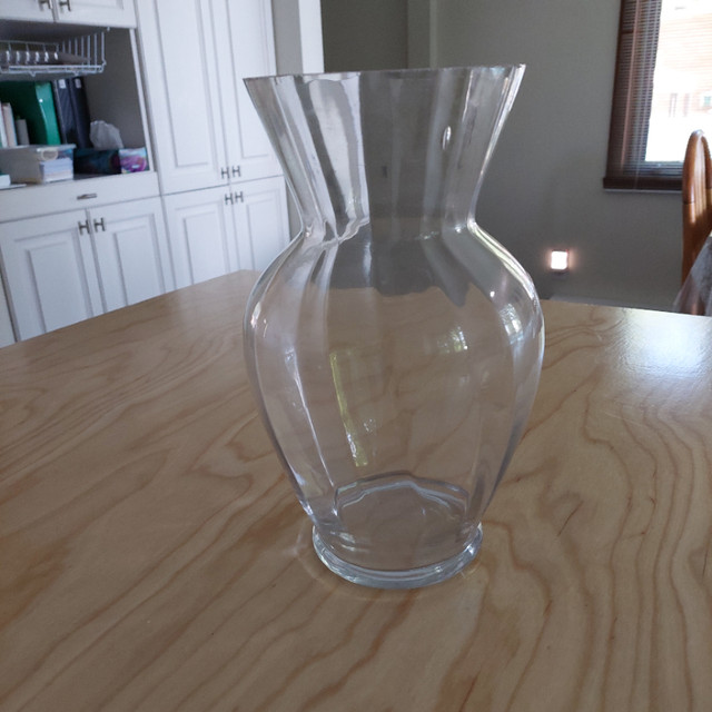 vase en verre / glass vase dans Décoration intérieure et accessoires  à Ville de Montréal