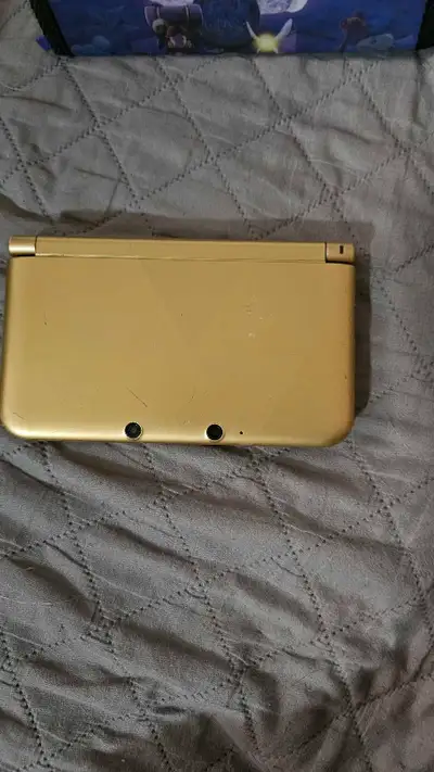 Nintendo 3DS XL ALBW Edition, View more