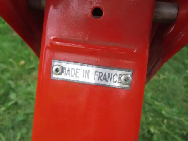 Vélo rare collectible Solex 5000 pliant in Cruiser, Commuter & Hybrid in Laval / North Shore - Image 4