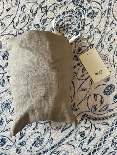 Kyte Baby ring sling baby carrier (new, unused!), View more