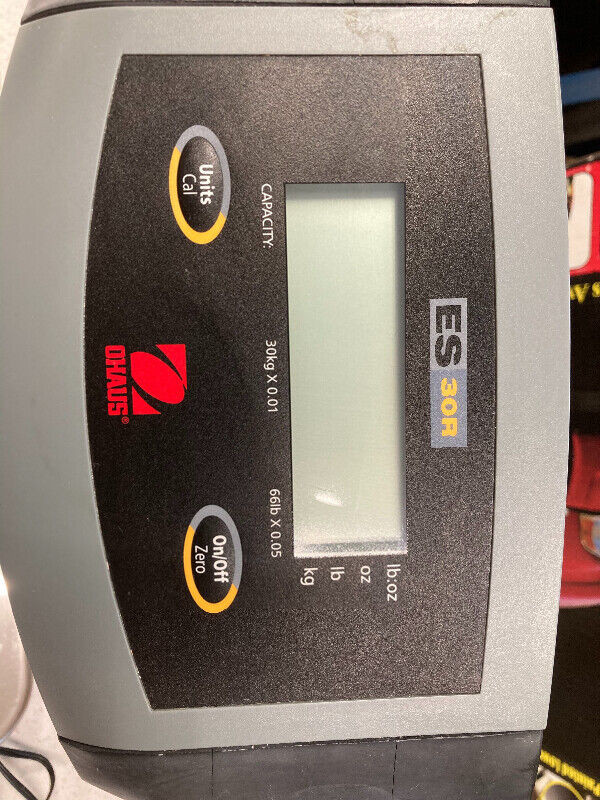 OHAUS ER30R Portable  Scale in Kitchen & Dining Wares in Kamloops - Image 2