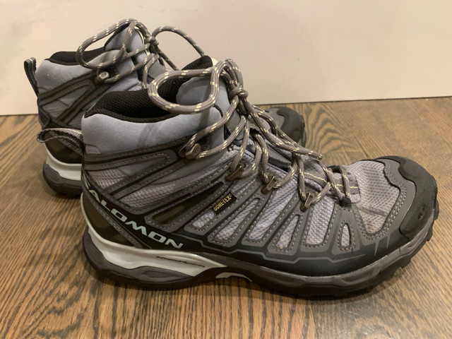 Woman’s Salomon X Ultra Gore-Tex Boots - Size 8 in Women's - Shoes in Ottawa