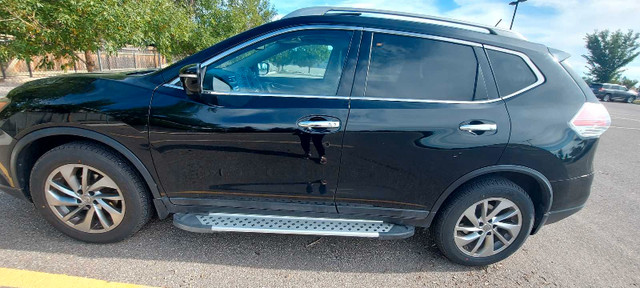 2015 Nissan Rogue in Cars & Trucks in Lethbridge - Image 2